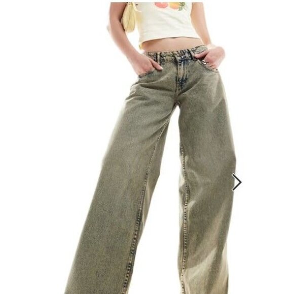 Motel Rocks Roomy Extra Wide Low Rise Acid Wash 90s Jeans Sz. 24 US 2 - Picture 1 of 12